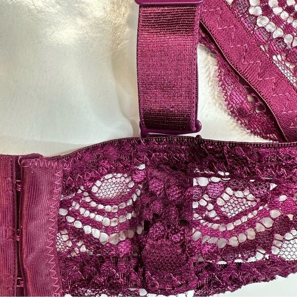 Black Fuchsia Convertible Padded Underwire Bra Purple/Burgundy/Wine Size 44D EUC - Picture 10 of 10